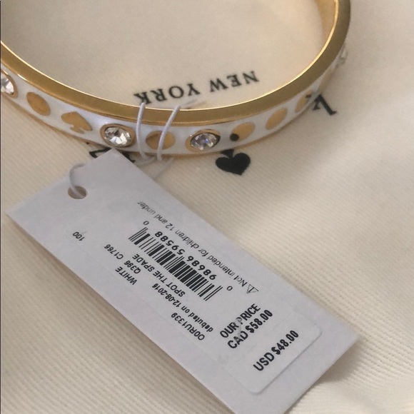 Kate Spade Spot the Spade Gold Bangle Bracelet - Picture 8 of 8